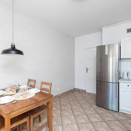 Superapart Polnej Rozy 1 *